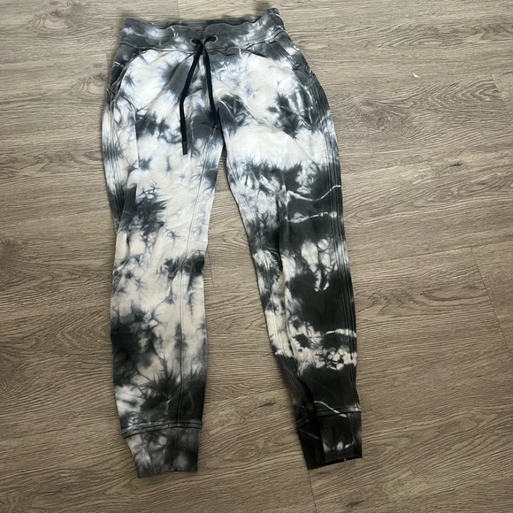 Lululemon set - Picture 6 of 12